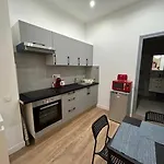 Au Coeur Du Vieux Nice, Superbe Refait A Neuf Lägenhet
