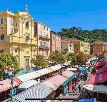 Au Coeur Du Vieux Nice, Superbe Refait A Neuf شقة نيس