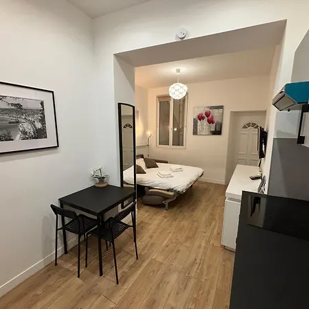 Au Coeur Du Vieux Nice, Superbe Refait A Neuf شقة