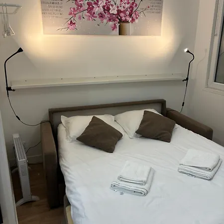 Au Coeur Du Vieux Nice, Superbe Refait A Neuf نيس