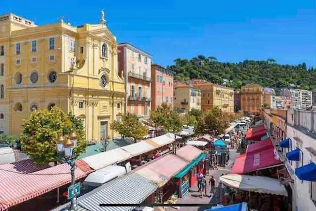 Au Coeur Du Vieux Nice, Superbe Refait A Neuf شقة نيس